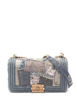 CHANEL Pre-Owned 2015-2016 Boy patchwork shoulder bag - Blue