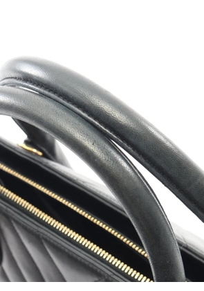 CHANEL Pre-Owned 1991-1994 Chevron V-stitch tote bag - Black