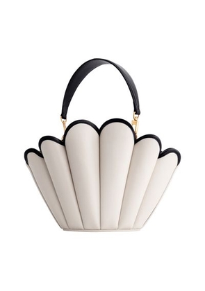 Seashell crossbody bag