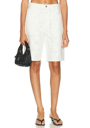 Citizens of Humanity Court Denim Shorts in Blanc - White. Size 25 (also in 23, 24, 26, 27, 28, 29, 30, 31, 32, 33, 34).