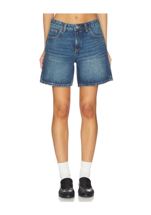 Dr. Denim Hill Shorts in Blue. Size 26. Also in 24, 25, 27, 28, 29, 31.