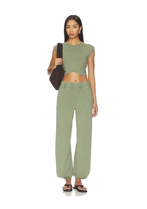 Free People x FP Movement Hot Shot Crossover Set in Green. Size XS. Also in S, M, L.