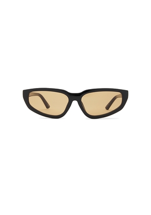 Otra Nikki Sunglasses in Black.