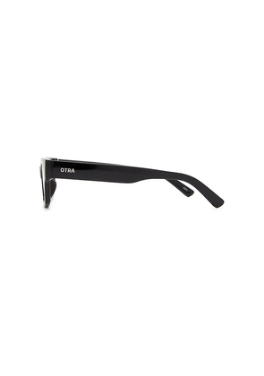 Otra Eden Sunglasses in Black.