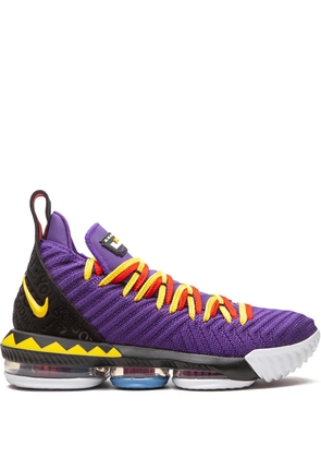 Nike LeBron XVI sneakers - Purple