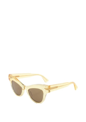 Bottega Veneta Pre-Owned 2010s cat-eye sunglasses - Yellow