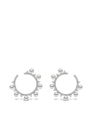 Yoko London 18kt white gold Sleek Akoya pearl diamond hoop earrings - Silver