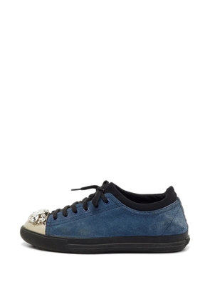 Miu Miu Pre-Owned crystal-embellished cap-toe sneakers - Blue