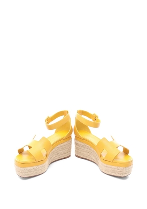 Hermès Pre-Owned 2020s Elda espadrille sandals - Yellow