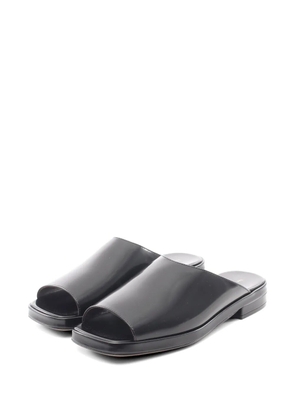 The Row Pre-Owned square-toe leather sandals - Black