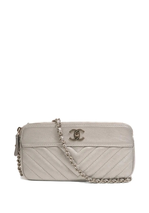 CHANEL Pre-Owned CC chevron-quilted shoulder bag - Silver