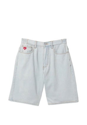 APEE™ by *A BATHING APE® logo-patch denim shorts - Blue