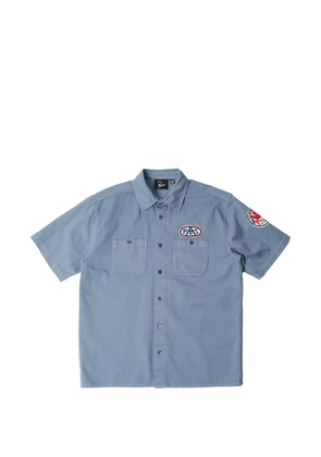 BY PARRA Gas Station logo-patch shirt - Blue