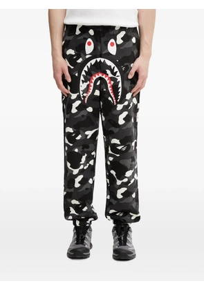 A BATHING APE® City Camo Shark trousers - Black