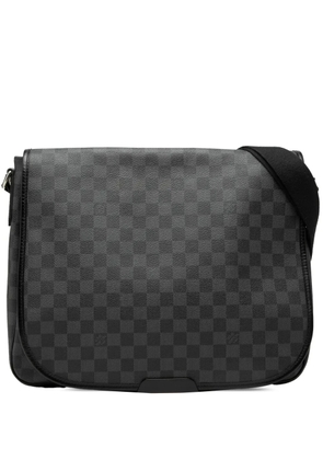 Louis Vuitton Pre-Owned 2009 Damier Graphite Daniel MM crossbody bag - Black