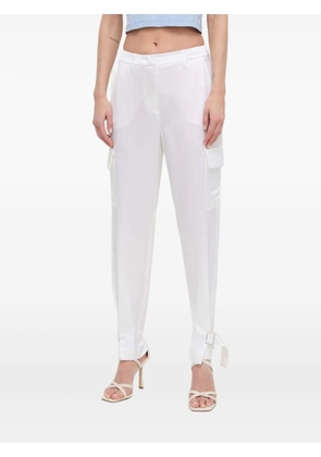 GUESS USA buckle-detail cargo trousers - White