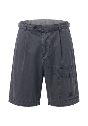 C.P. Company pleated cargo shorts - Grey