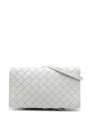 Bottega Veneta Pre-Owned 2012-2026 Nappa Intrecciato Knot crossbody bag - White
