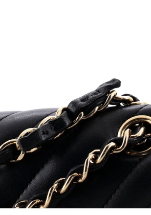 CHANEL Pre-Owned Classic Double Flap Bag Chevron Lambskin Medium shoulder bag - Black