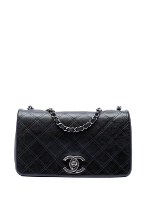 CHANEL Pre-Owned 2013-2014 Medium Diamond Embossed Calfskin New Chic Flap shoulder bag - Black