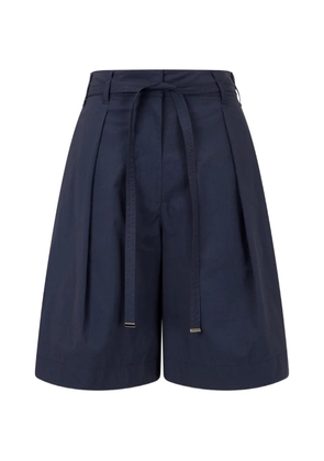 TOMBOY belted pleated knee-length tailored shorts - Blue