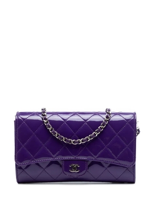 CHANEL Pre-Owned 2015-2016 CC Quilted Patent Wallet On Chain shoulder bag - Purple