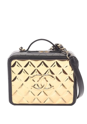 CHANEL Pre-Owned 2021-2026 Medium Lambskin Golden Plate Vanity Case satchel - Black