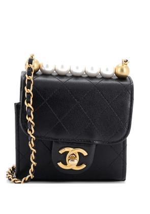 CHANEL Pre-Owned Chic Pearls Flap Clutch with Chain Quilted Goatskin Mini crossbody bag - Black