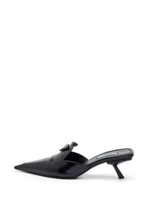 Prada Pre-Owned logo-plaque mules - Black