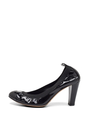 CHANEL Pre-Owned round-toe leather pumps - Black