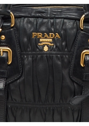 Prada Pre-Owned Gaufre pleated tote bag - Black