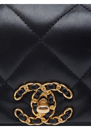 CHANEL Pre-Owned 2019 19 quilted belt bag - Black