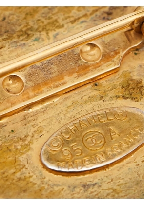 CHANEL Pre-Owned 1995 Rue Cambon CC medallion brooch - Gold