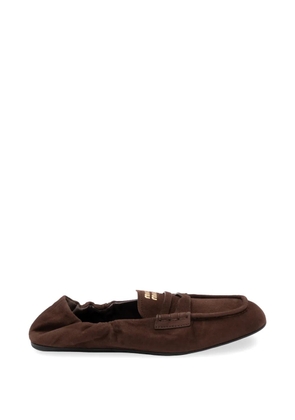 Miu Miu logo-print loafers - Brown