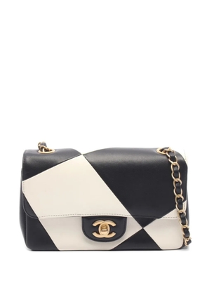CHANEL Pre-Owned 2021s chain shoulder bag - Black