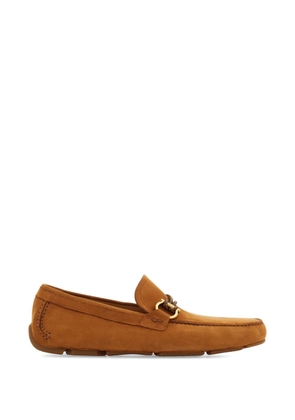 Ferragamo Gancini ornament driver loafers - Brown