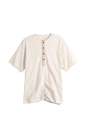 Ziggy Chen henly-neck T-shirt - Neutrals