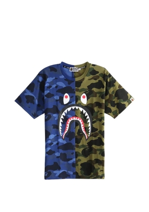 A BATHING APE® Shark camouflage-print T-shirt - Blue