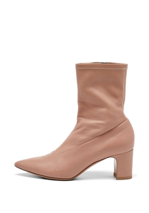 Valentino Garavani Pre-Owned pointed-toe ankle boots - Pink