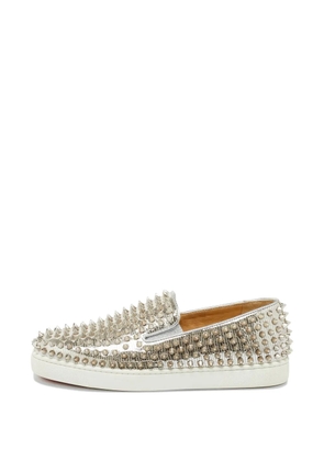 Christian Louboutin Pre-Owned Roller boat spike-embellished sneakers - Silver