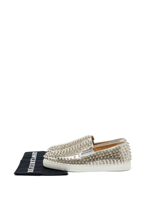 Christian Louboutin Pre-Owned Roller boat spike-embellished sneakers - Silver