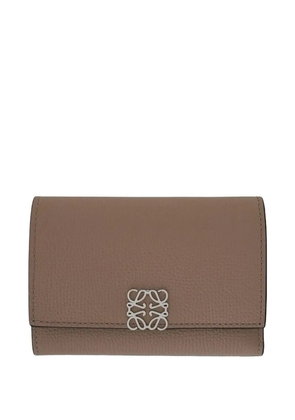 LOEWE Anagram pebble-grain wallet - Neutrals