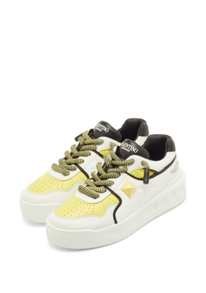 Valentino Garavani Pre-Owned One Stud XL sneakers - White