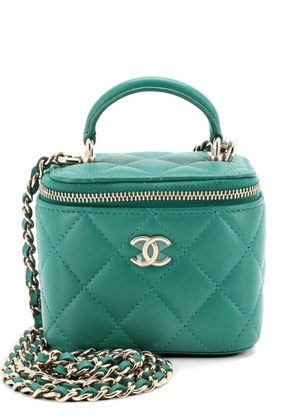 CHANEL Pre-Owned Classic Top Handle Vanity Case with Chain Quilted Lambskin Mini crossbody bag - Green