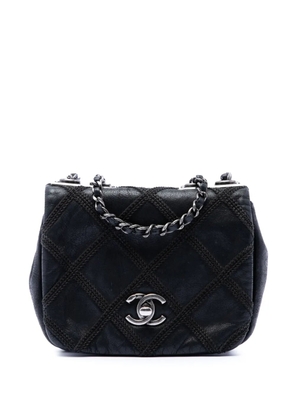CHANEL Pre-Owned 2012-2013 Mini CC Iridescent Calfskin Diamond Stitch Flap crossbody bag - Black