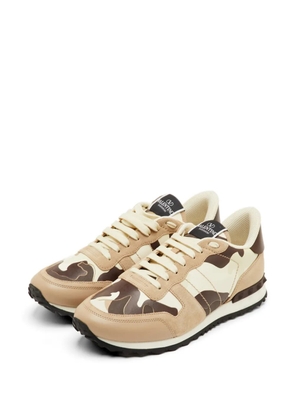 Valentino Garavani Pre-Owned Rockrunner camouflage sneakers - Neutrals