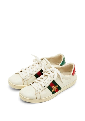Gucci Pre-Owned Ace bee embroidered sneakers - White