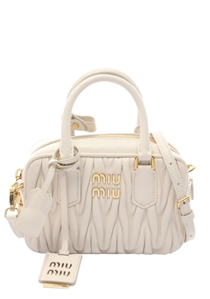 Miu Miu Pre-Owned 2010s Matelassé Vitello Daino handbag - Neutrals