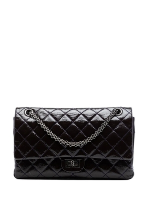 CHANEL Pre-Owned 2010-2011 Quilted Patent Reissue 2.55 Double Flap 226 crossbody bag - Purple