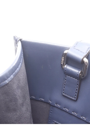 Fendi Pre-Owned 2010s logo-embossed tote bag - Blue